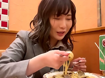 Hot Japanese Lass Gets Wild Fingering & Toy Play