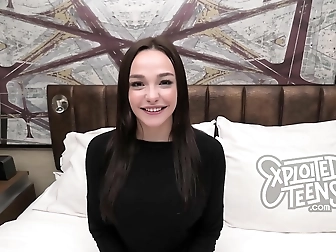 Sizzling Asian Cutie Gets Wet From Hot Lusty Touches